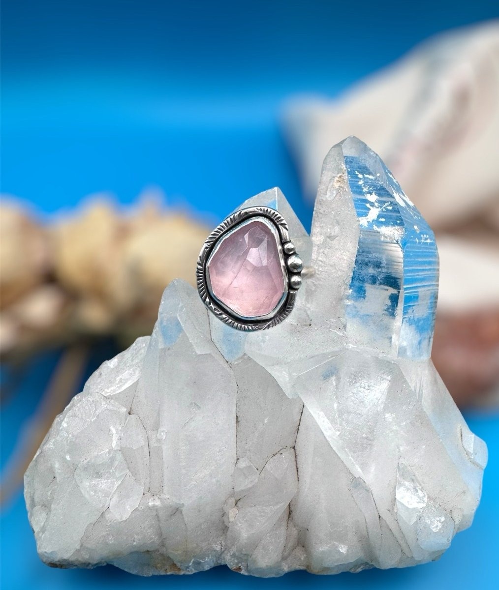 Rose Quartz Ring - Design 02