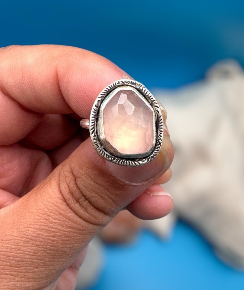Rose Quartz Ring - Design 01