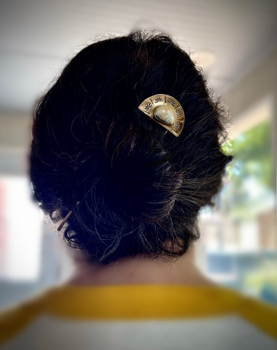Another view of Sunshine Hair Fork