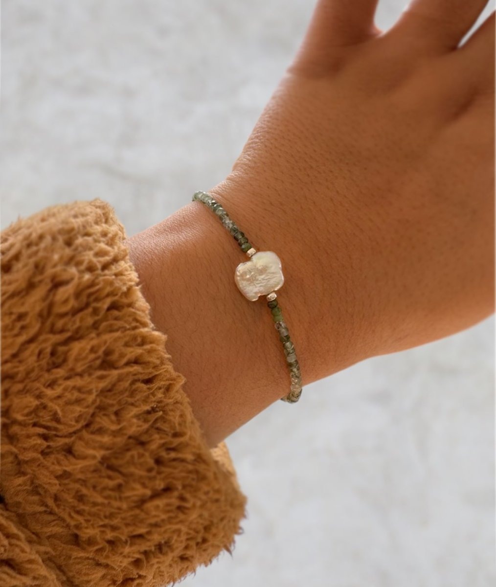Green Rutilated Quartz & Pearl Bracelet - Design 02