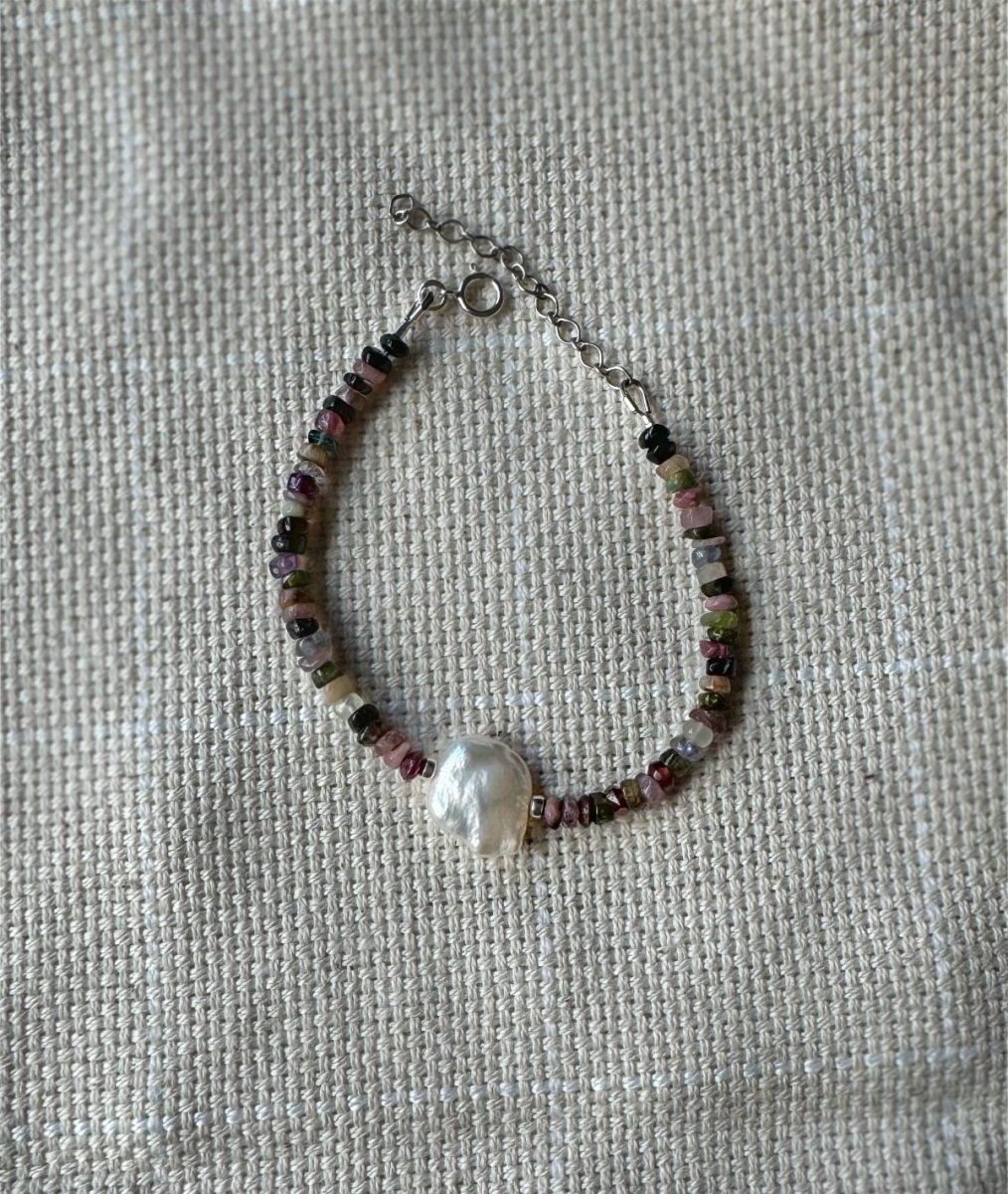 Another view of Pearl & Tourmaline Beaded Bracelet - Design 02